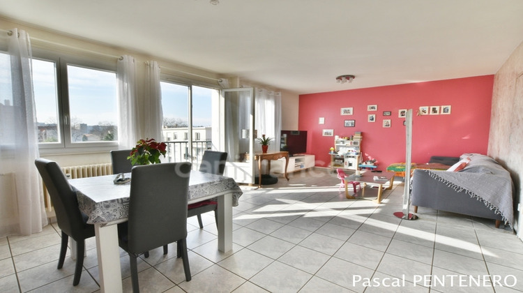 Ma-Cabane - Vente Appartement VAULX EN VELIN, 80 m²