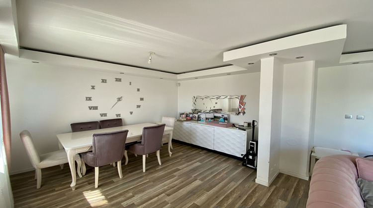 Ma-Cabane - Vente Appartement VAULX-EN-VELIN, 73 m²