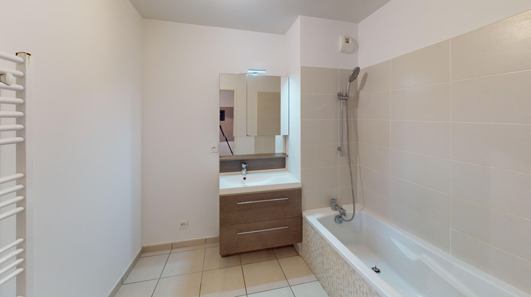 Ma-Cabane - Vente Appartement Vaulx-en-Velin, 45 m²