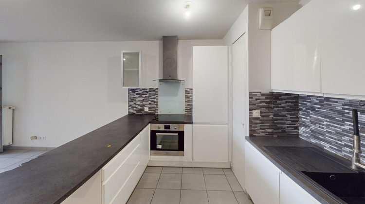 Ma-Cabane - Vente Appartement Vaulx-en-Velin, 45 m²