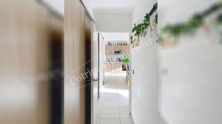 Ma-Cabane - Vente Appartement VAULX-EN-VELIN, 62 m²