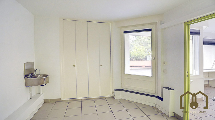 Ma-Cabane - Vente Appartement Vaulx-en-Velin, 77 m²