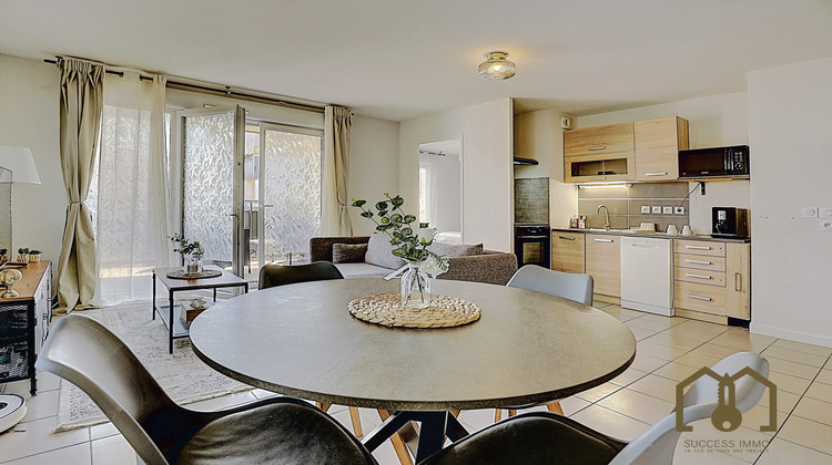 Ma-Cabane - Vente Appartement Vaulx-en-Velin, 45 m²