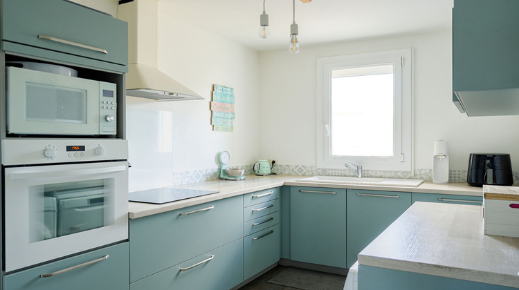 Ma-Cabane - Vente Appartement VELAUX, 65 m²