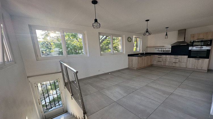Ma-Cabane - Vente Appartement VENELLES, 63 m²