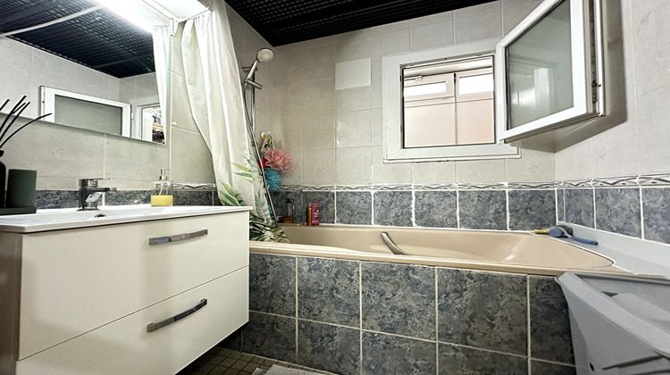 Ma-Cabane - Vente Appartement VENISSIEUX, 71 m²