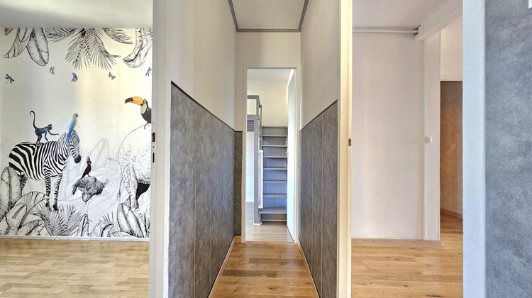 Ma-Cabane - Vente Appartement VENISSIEUX, 114 m²