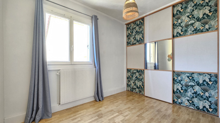 Ma-Cabane - Vente Appartement VENISSIEUX, 114 m²