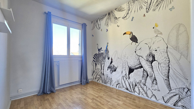 Ma-Cabane - Vente Appartement VENISSIEUX, 114 m²