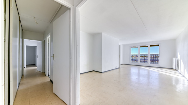 Ma-Cabane - Vente Appartement Vénissieux, 75 m²