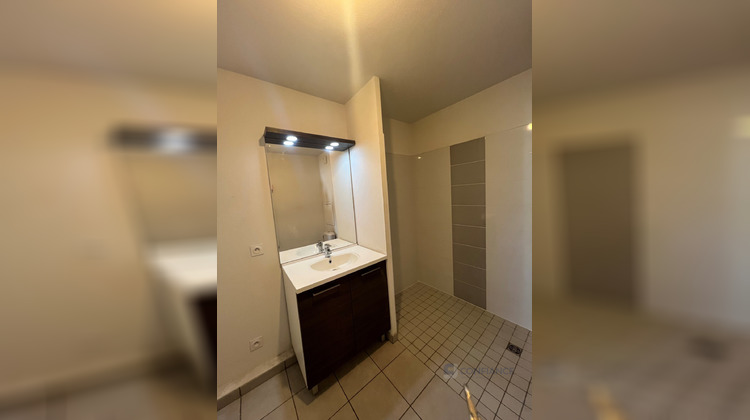 Ma-Cabane - Vente Appartement Vénissieux, 39 m²