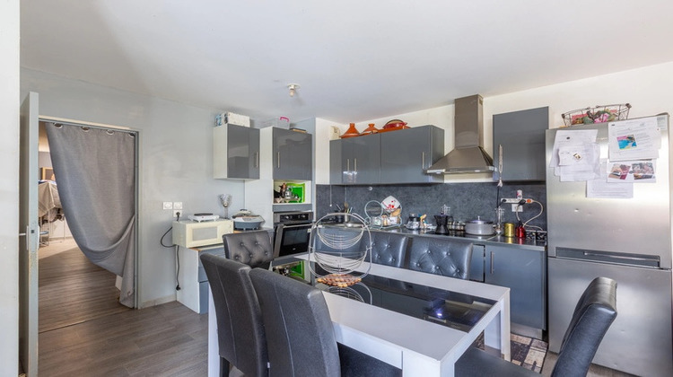 Ma-Cabane - Vente Appartement VENISSIEUX, 81 m²