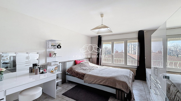 Ma-Cabane - Vente Appartement Vénissieux, 74 m²