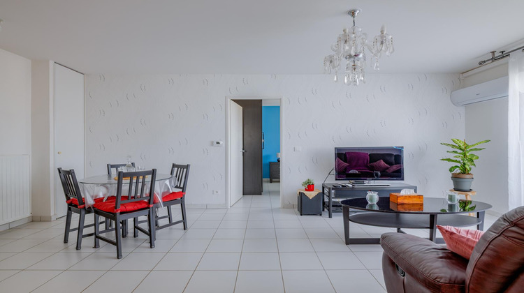 Ma-Cabane - Vente Appartement VENISSIEUX, 74 m²