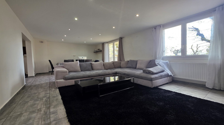 Ma-Cabane - Vente Appartement Vénissieux, 77 m²