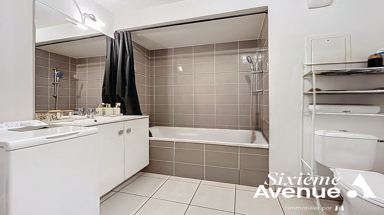 Ma-Cabane - Vente Appartement VENISSIEUX, 43 m²