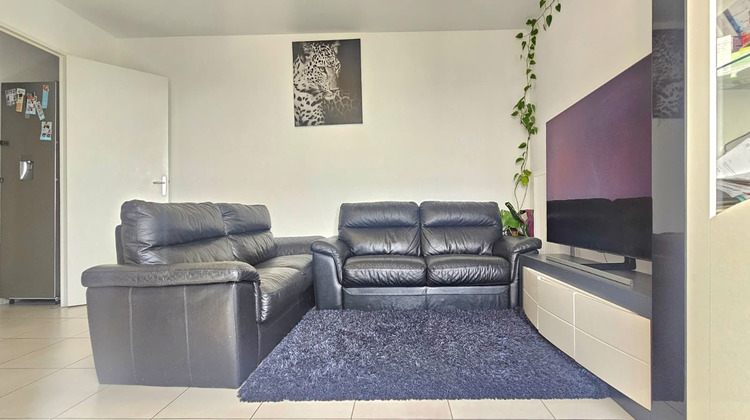 Ma-Cabane - Vente Appartement VENISSIEUX, 81 m²