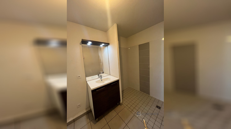 Ma-Cabane - Vente Appartement Vénissieux, 39 m²