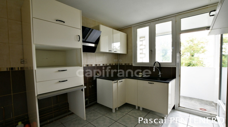 Ma-Cabane - Vente Appartement VENISSIEUX, 74 m²