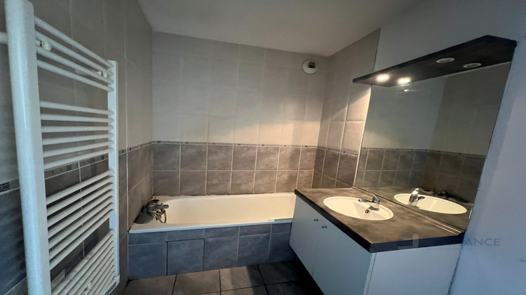 Ma-Cabane - Vente Appartement Vénissieux, 36 m²