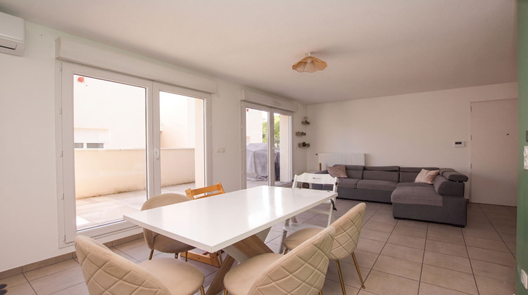 Ma-Cabane - Vente Appartement VENISSIEUX, 88 m²