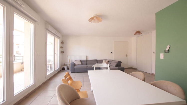 Ma-Cabane - Vente Appartement VENISSIEUX, 88 m²