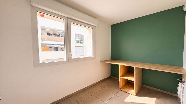 Ma-Cabane - Vente Appartement VENISSIEUX, 88 m²