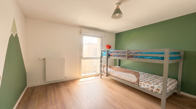 Ma-Cabane - Vente Appartement VENISSIEUX, 88 m²