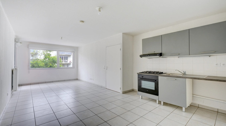 Ma-Cabane - Vente Appartement VENISSIEUX, 39 m²