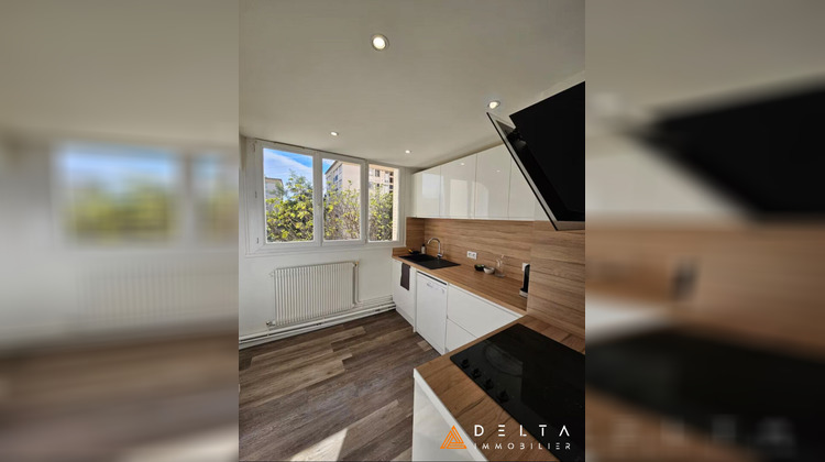 Ma-Cabane - Vente Appartement VENISSIEUX, 69 m²