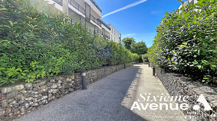 Ma-Cabane - Vente Appartement VENISSIEUX, 56 m²