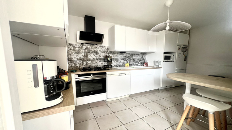 Ma-Cabane - Vente Appartement VENISSIEUX, 92 m²