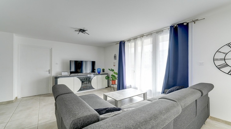 Ma-Cabane - Vente Appartement VENISSIEUX, 65 m²