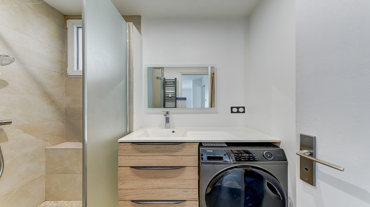 Ma-Cabane - Vente Appartement VENISSIEUX, 65 m²
