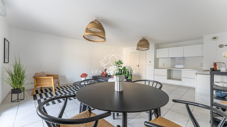 Ma-Cabane - Vente Appartement Vénissieux, 64 m²