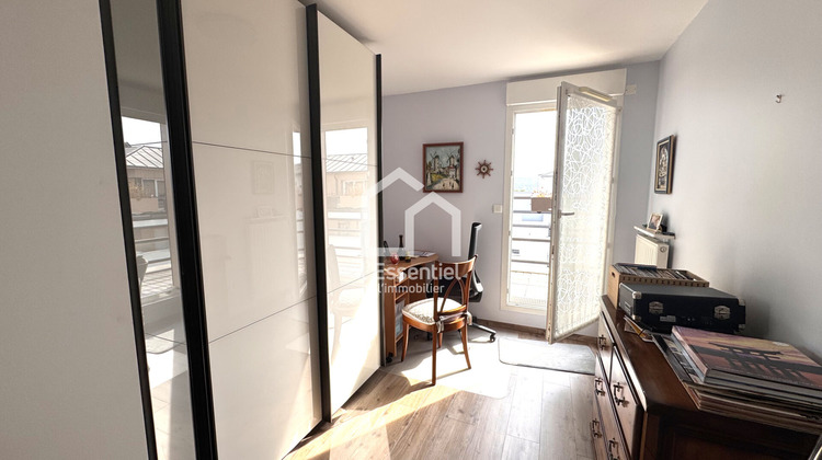 Ma-Cabane - Vente Appartement VERNEUIL-SUR-SEINE, 90 m²