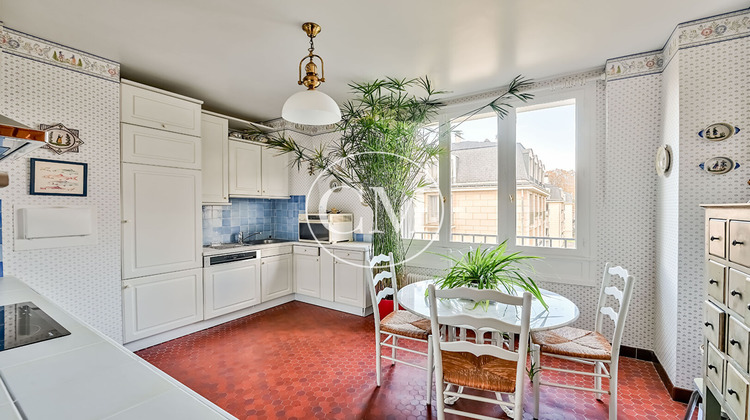 Ma-Cabane - Vente Appartement VERSAILLES, 131 m²