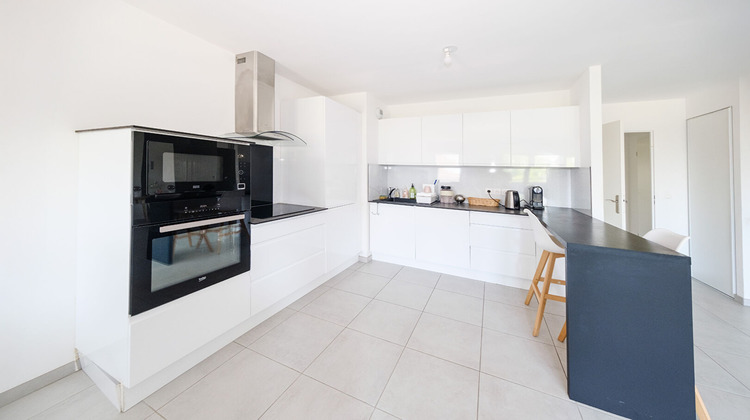 Ma-Cabane - Vente Appartement VERSAILLES, 66 m²