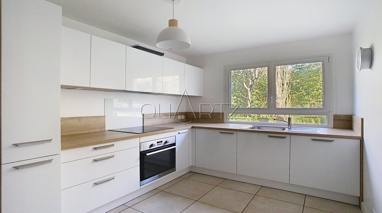 Ma-Cabane - Vente Appartement VERSAILLES, 65 m²