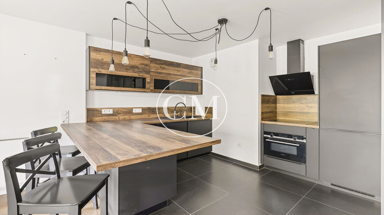 Ma-Cabane - Vente Appartement VERSAILLES, 61 m²