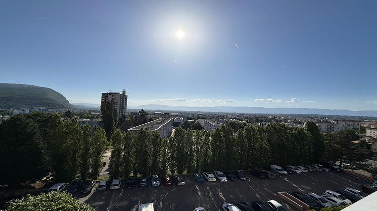 Ma-Cabane - Vente Appartement VETRAZ-MONTHOUX, 75 m²