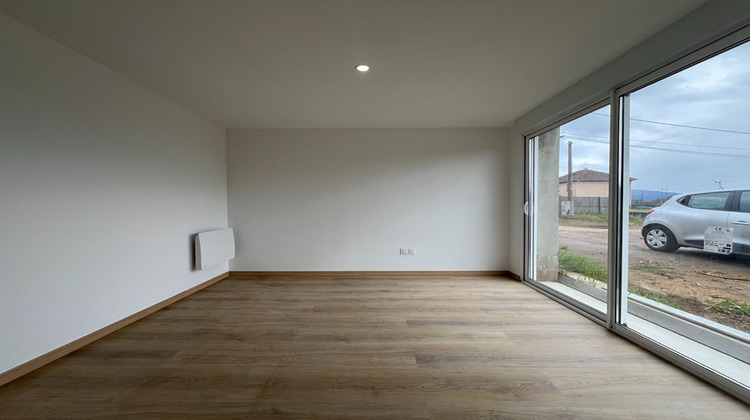 Ma-Cabane - Vente Appartement VEZERONCE-CURTIN, 57 m²