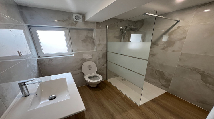 Ma-Cabane - Vente Appartement VEZERONCE-CURTIN, 57 m²