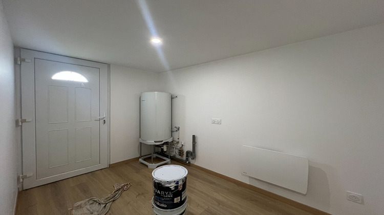 Ma-Cabane - Vente Appartement VEZERONCE-CURTIN, 57 m²