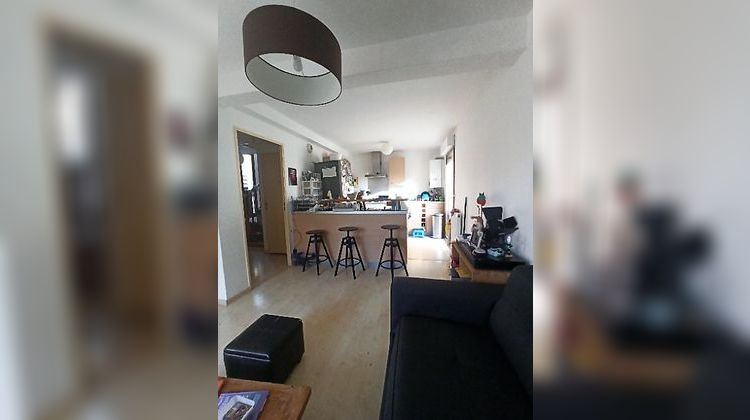 Ma-Cabane - Vente Appartement VEZIN-LE-COQUET, 77 m²