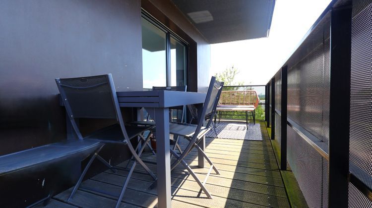 Ma-Cabane - Vente Appartement VEZIN-LE-COQUET, 67 m²