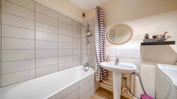 Ma-Cabane - Vente Appartement VEZIN-LE-COQUET, 35 m²