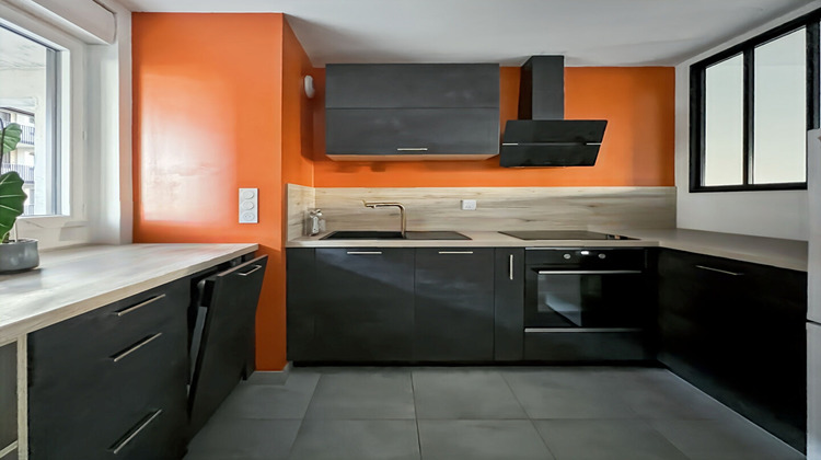 Ma-Cabane - Vente Appartement VEZIN-LE-COQUET, 64 m²