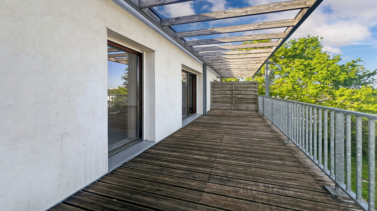 Ma-Cabane - Vente Appartement VEZIN-LE-COQUET, 80 m²