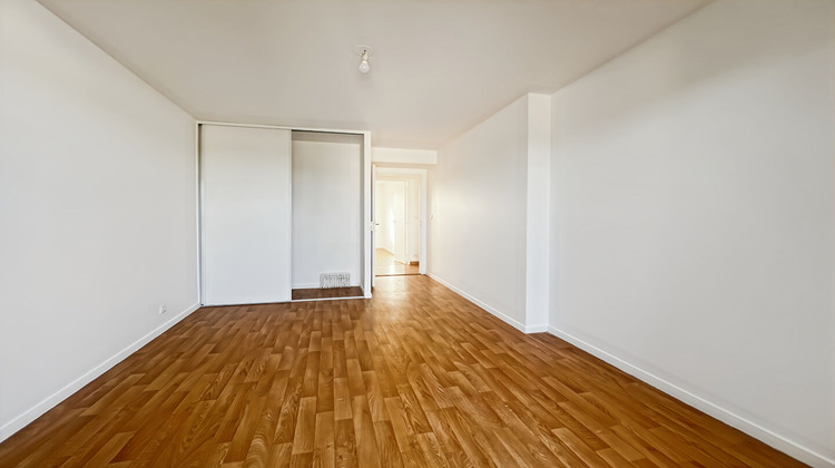 Ma-Cabane - Vente Appartement VEZIN-LE-COQUET, 80 m²